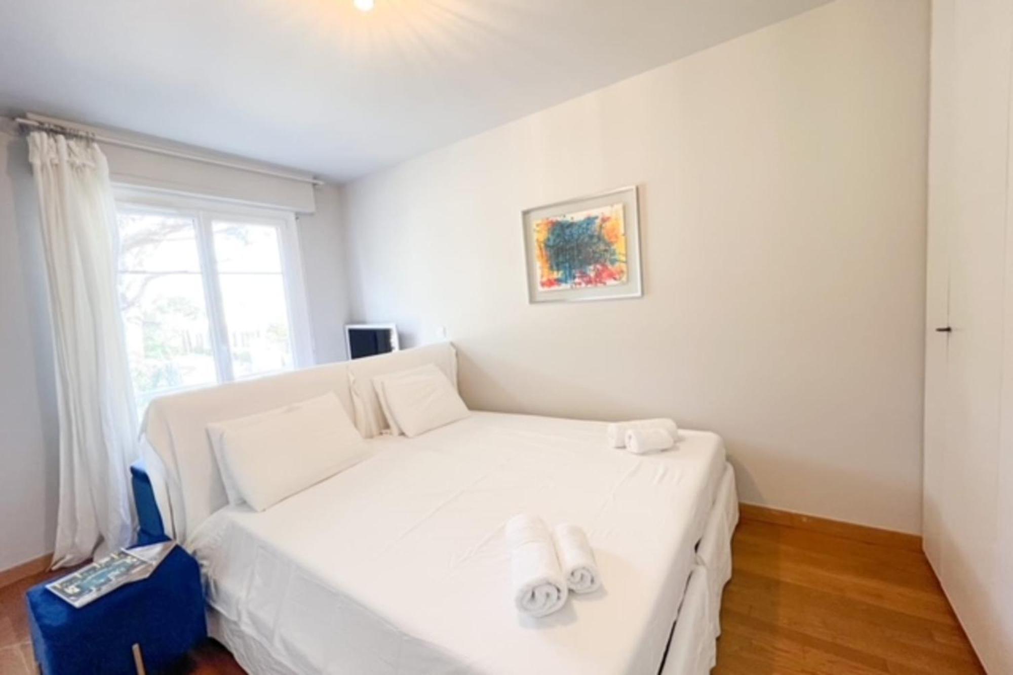 Apartment Baie The Superb 2 Bedroom With Sea View Terrace Cannes
